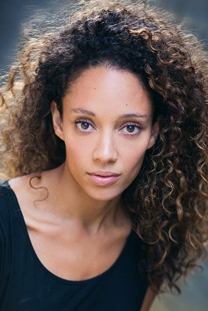 Camilla Beeput as Lisa in SuperBob
