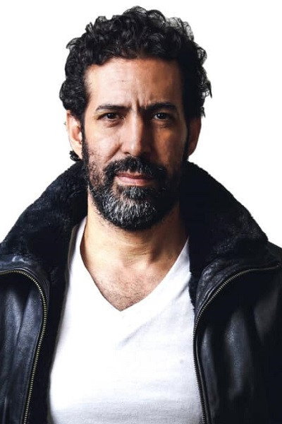 Jalsen Santana as Junior in Rango de Honor