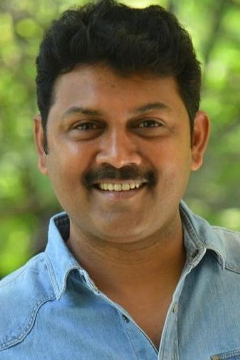 Praveen as Praveen in Raju Gari Gadhi 2