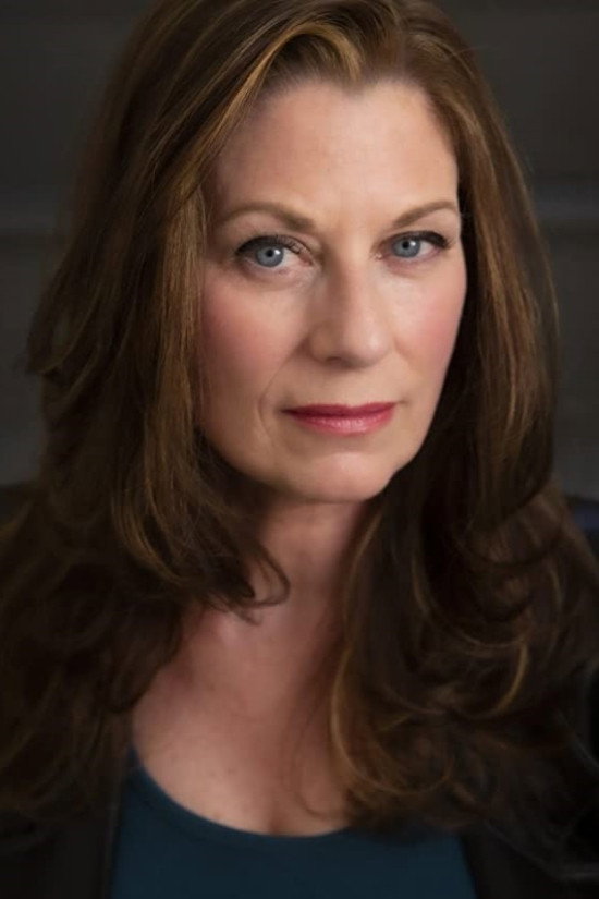 Angela Pierce as Leah Lynch in Love & Everything in Between