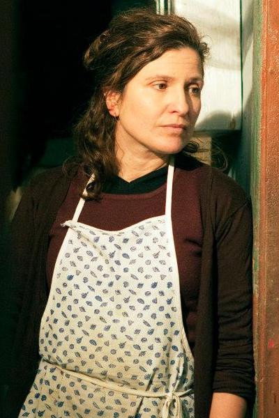 Ângela Marques as Amélia in Uma Vida Sublime