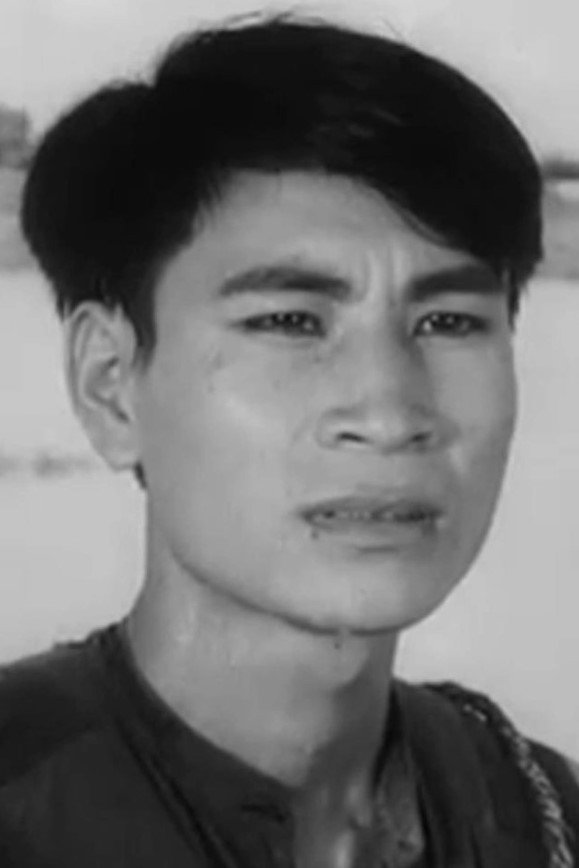 Vũ Tự Lẫm as Chi in We Will Meet Again