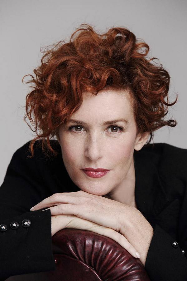 Lucrezia Lante della Rovere as Federica Stanguellini in Cronaca nera