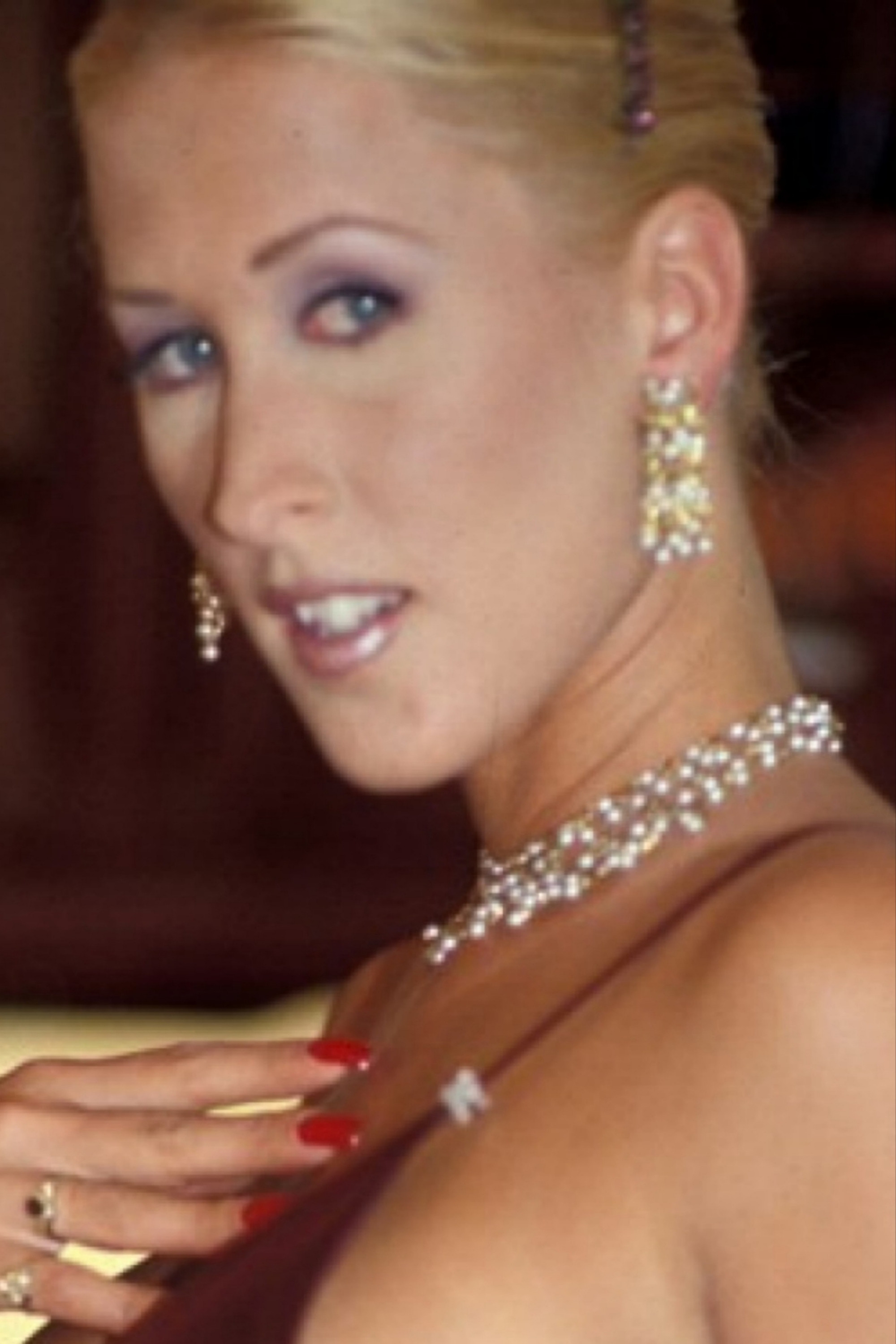 Zana as Judy in Secrets of a Secretary
