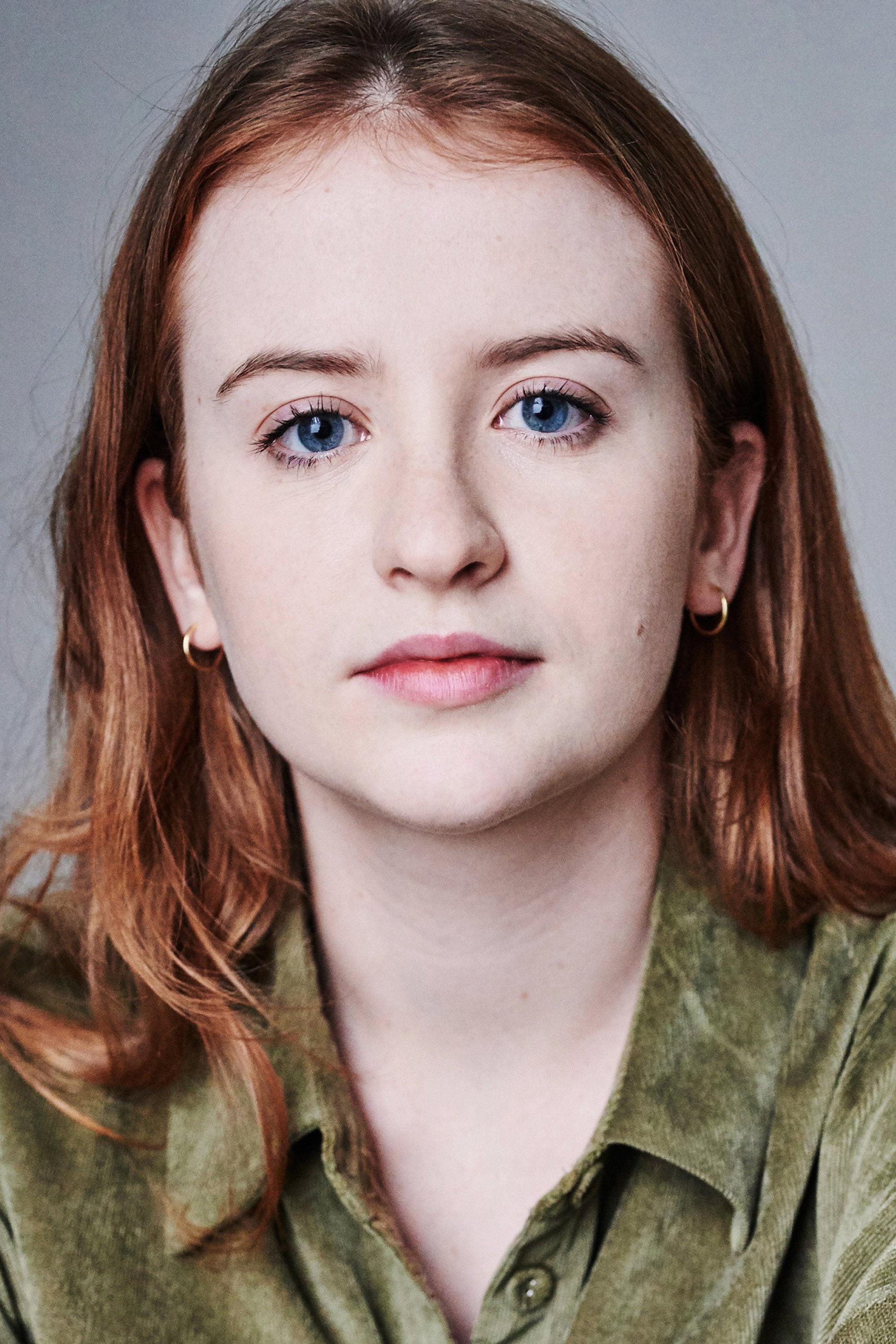 Mairéad Tyers as Helen Walsh in The Walsh Sisters