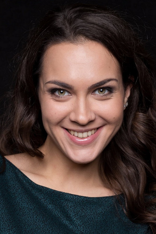 Слава Красовська as Ania in Гречанка
