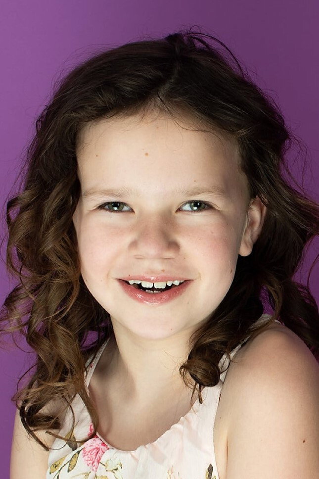Sierra Maltby as Emily in The Desperate Hour