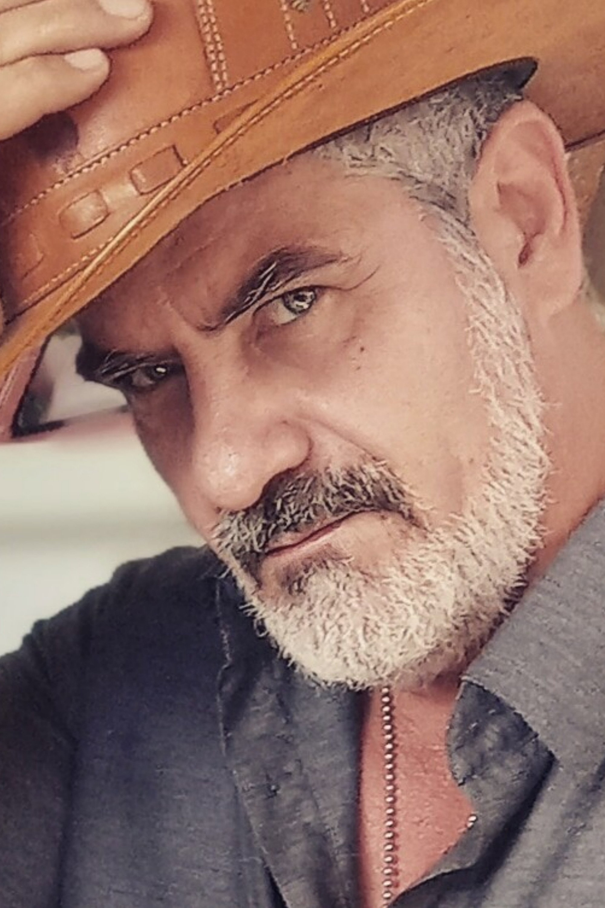 Valk Constantino as Seu Zé in Estranho Amor