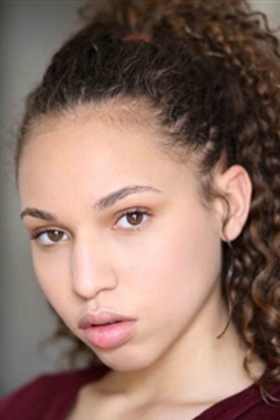 Sofia Lassoued as Samia in Un p’tit gars de Ménilmontant
