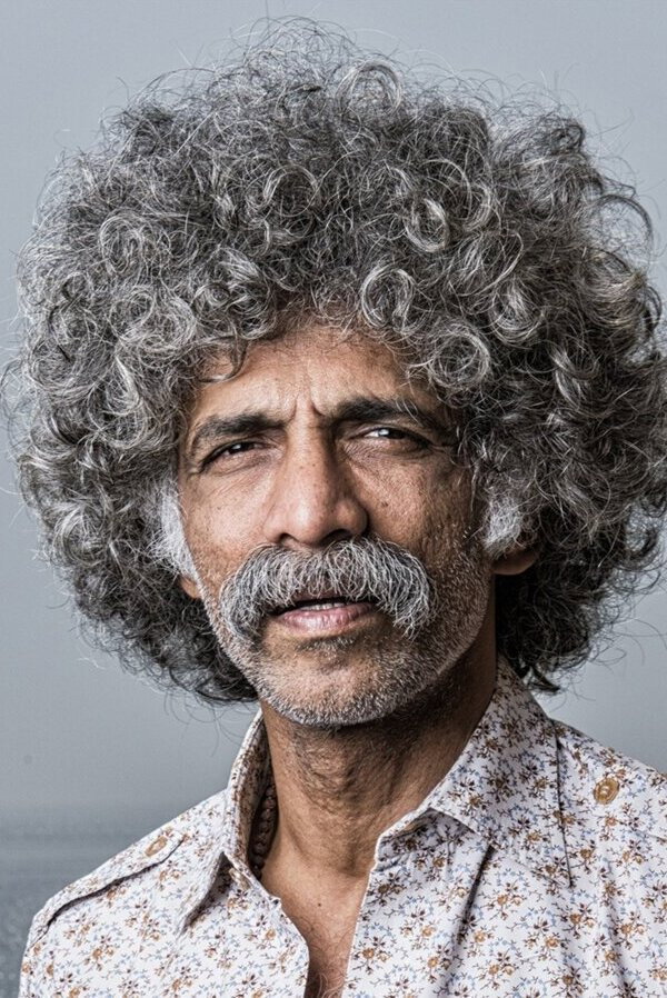 Makrand Deshpande as Chandu Trivedi in The Verdict - State Vs Nanavati