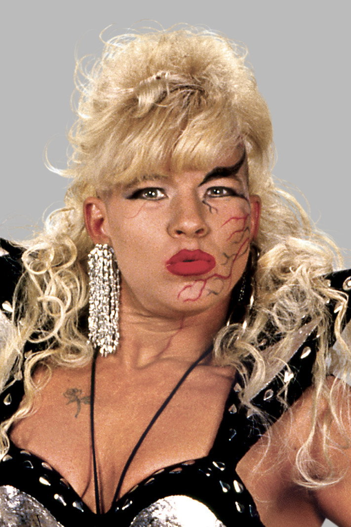 Trudy Vachon as Luna in Sable Unleashed