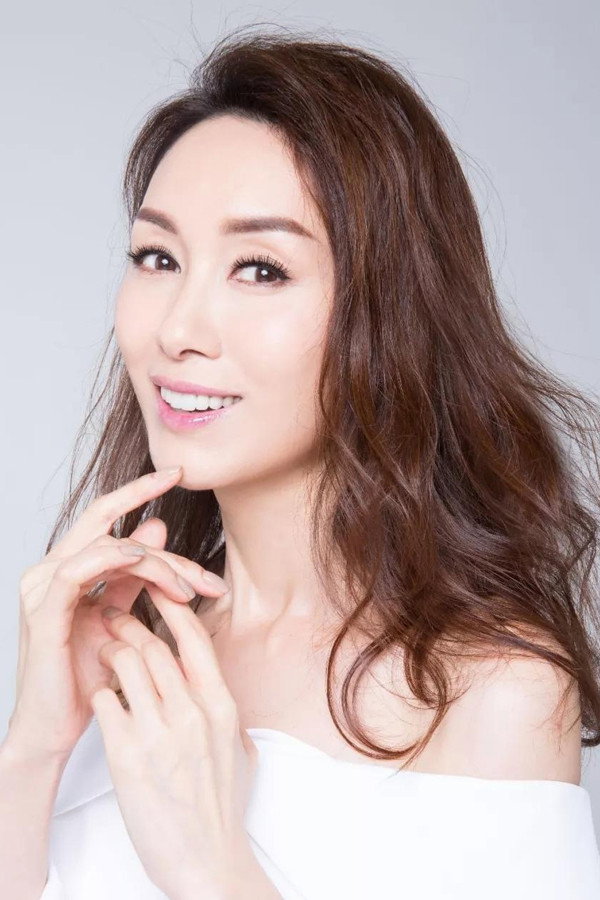 郭可盈 as Mai Heung-yung in A Pillow Case of Mystery