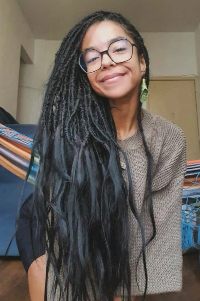 Pamella Rodrigues as Beta in O Pequeno Alquimista