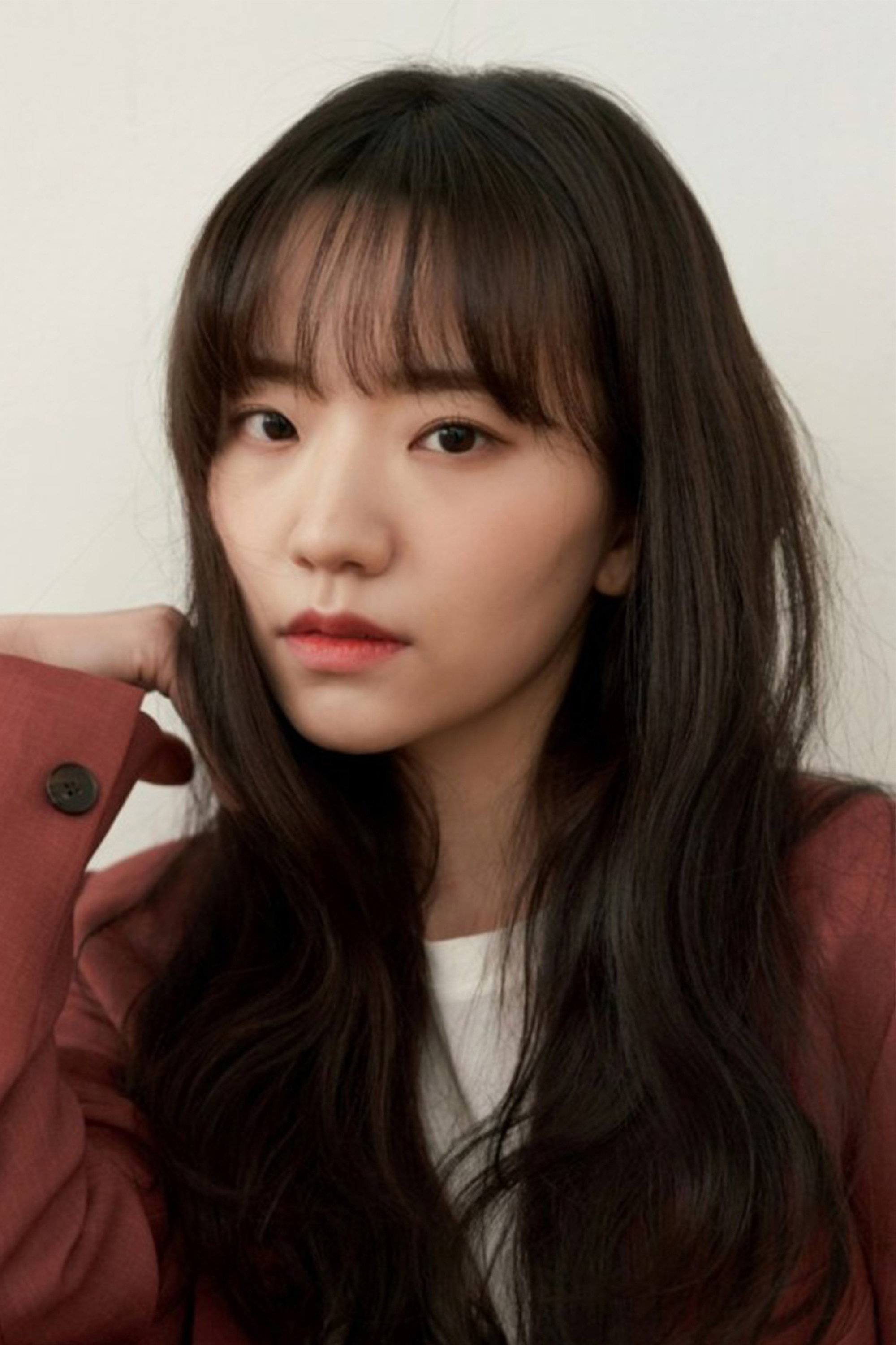 김우진 as Hyochi in Dongju: The Portrait of a Poet