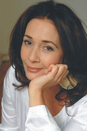 Michèle Marian as Claudia Sommerfeld in Dr. Sommerfeld - Neues vom Bülowbogen