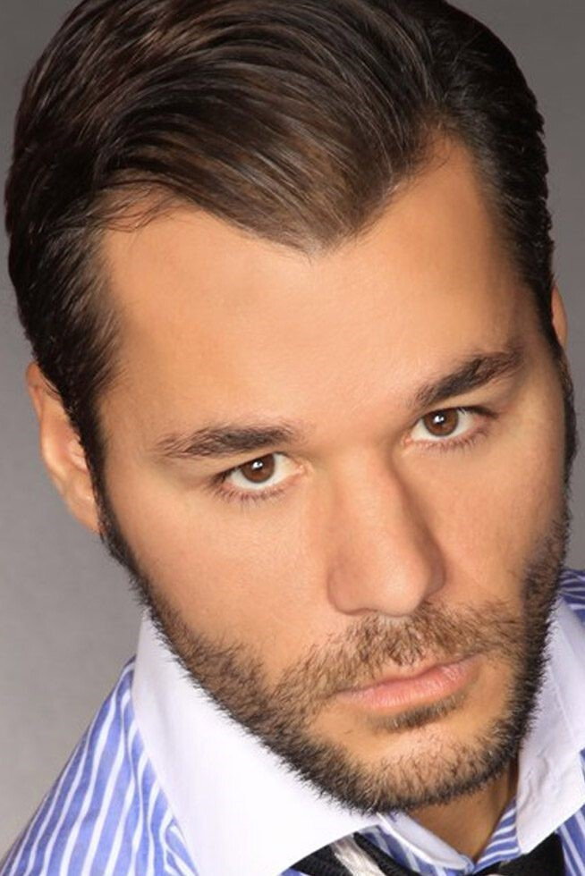 Dean Constantin as Joshua's colleague - CIA in Möbius