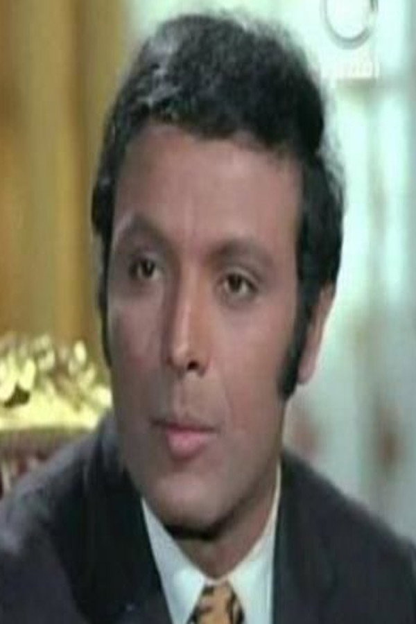 Ashraf Abdel Ghafour as رمزي in علشان سواد عينها