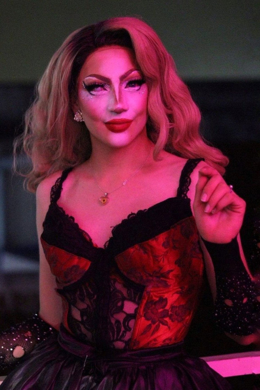 Dalila S. Maximoff as Self - Contestant in Acartonada: El desafío