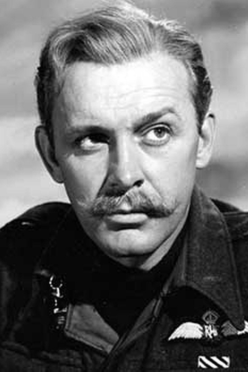 Bill Kerr as Scotty in The Private War of Lucinda Smith