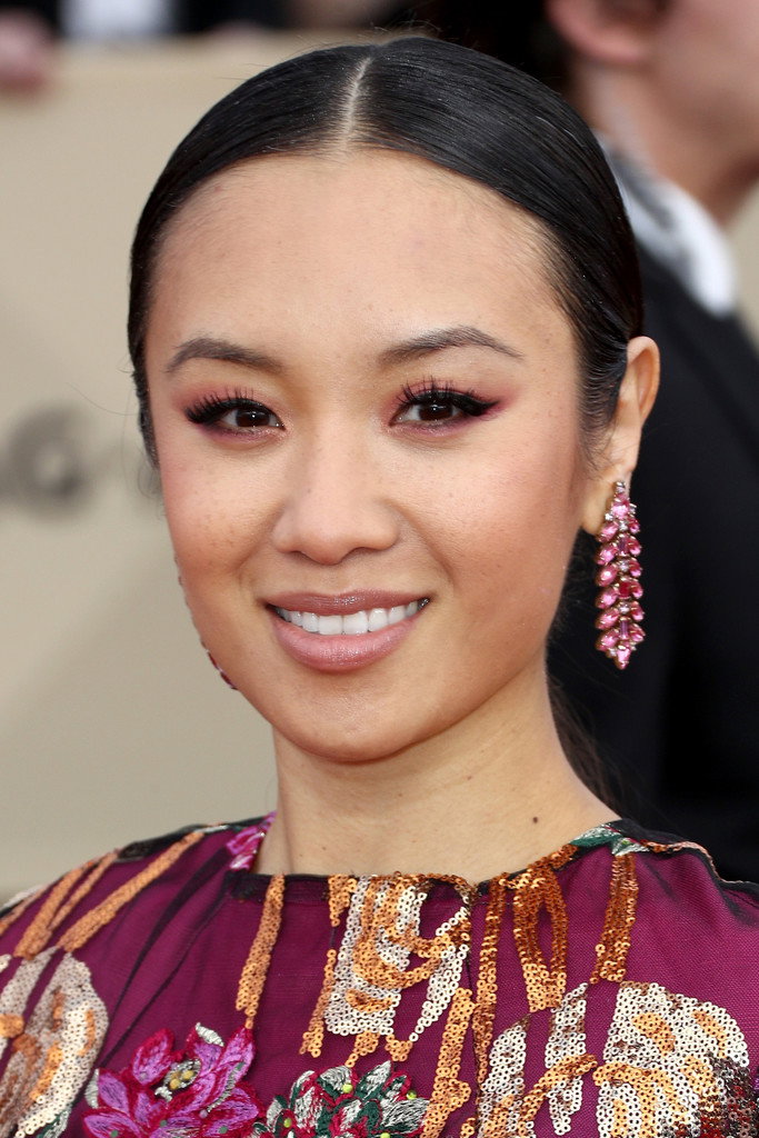 Ellen Wong as Jill 'Mouse' Chen in The Carrie Diaries