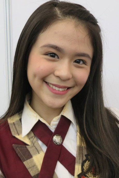 Ariella Calista as Rara in Senior