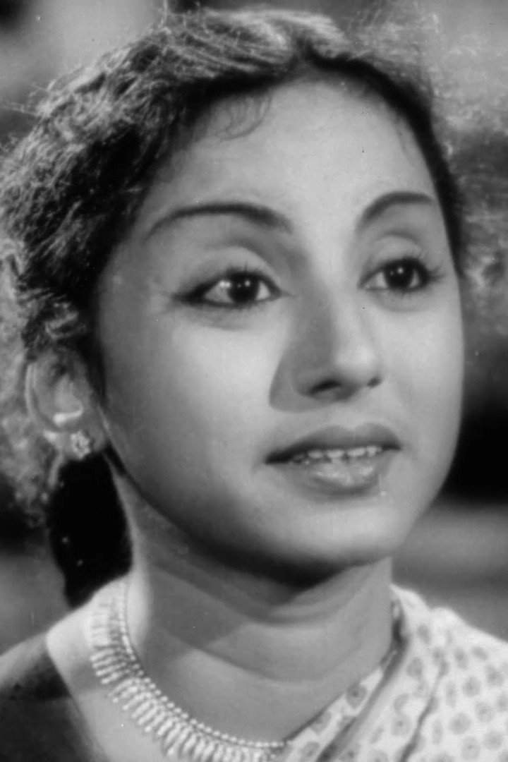 S. Menaka as Hema in Andha Naal