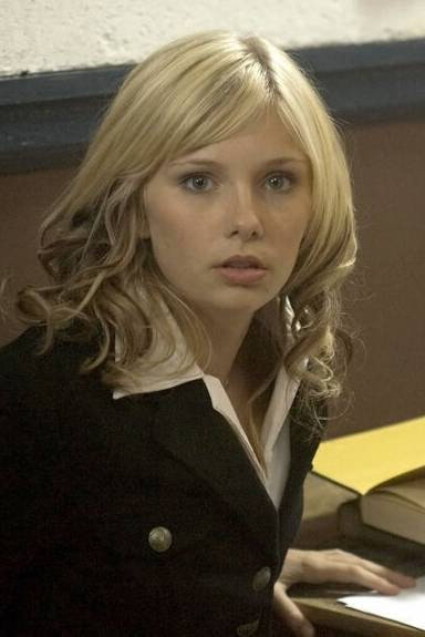 Jennifer Miller as Lisa Jenner in The Scarehouse