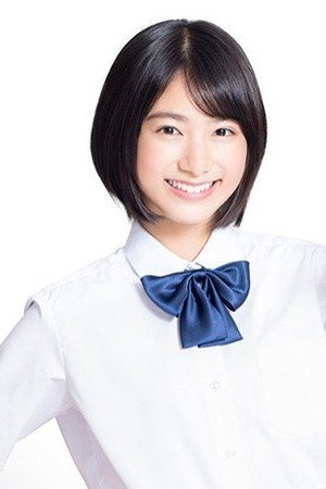 池間夏海 as Natsumi Hodaka in Diary of Our Days at the Breakwater