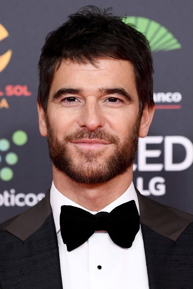 Alfonso Bassave as Jorge Carvajal in Marusía. Vientos de Honor