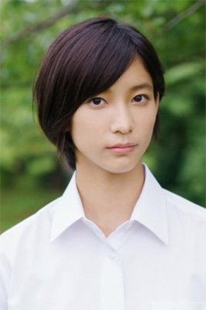 小貫莉奈 as Nasuka Nagumo in Kamen Rider