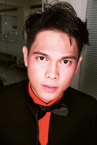 Erwin Buenaventura as Joey in Amore
