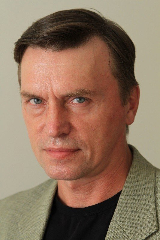 Александр Высоковский as Pakhomov in Trackman