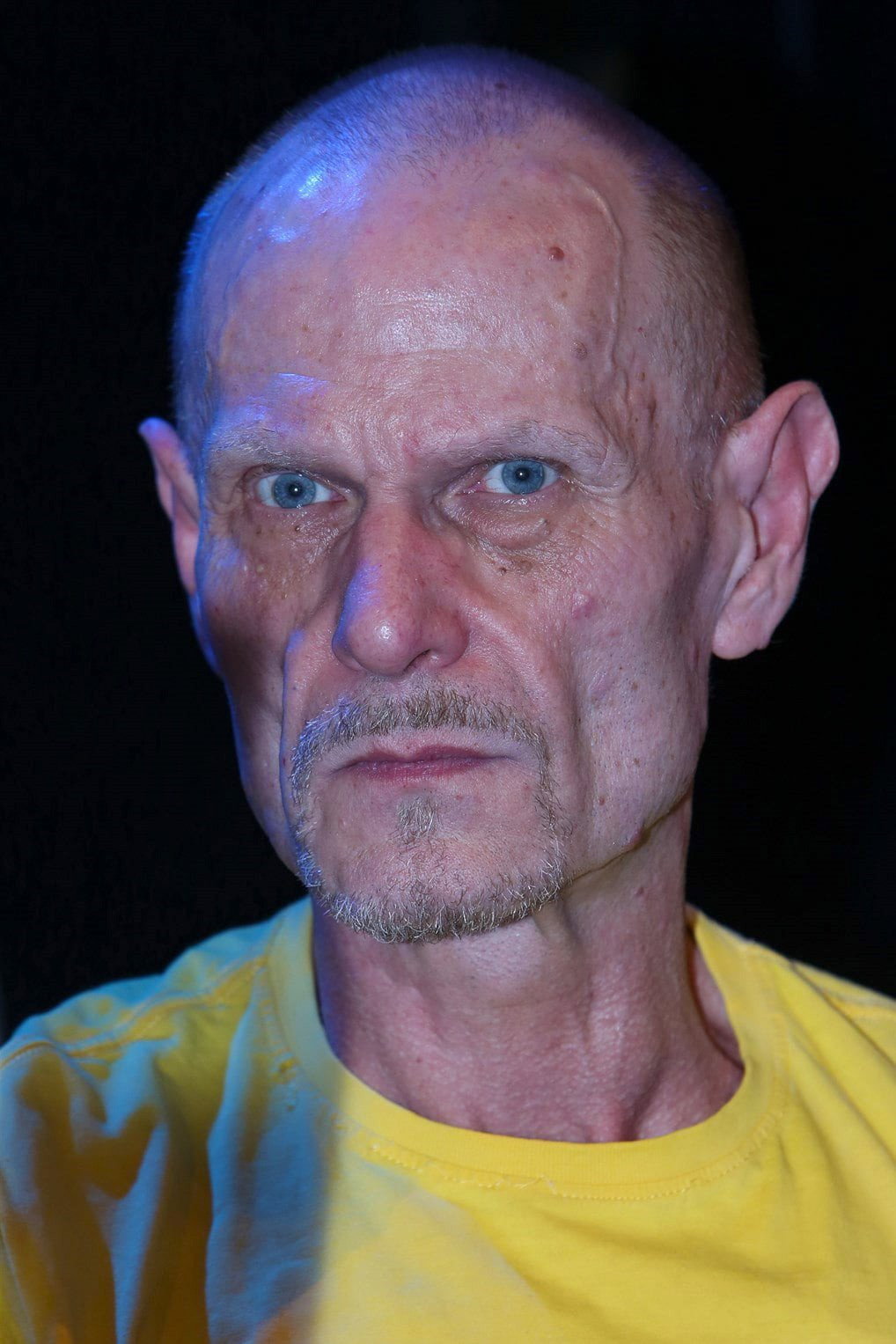 Vladimír Marek as Commentary (voice) in Selhání