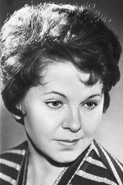 Вера Орлова as Pussy-Cat (voice) in The Cat's House