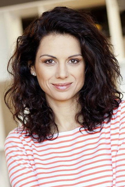 Kristína Turjanová as Izabela Královičová in Osud