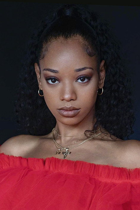 Kylie Jefferson as Neveah in Tiny Pretty Things