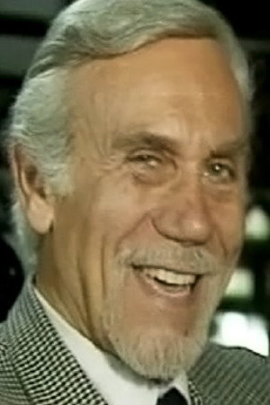 Νίκος Βανδώρος as Producer in Ποιός παντρεύεται τη γυναίκα μου;