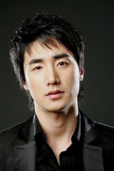 Lee Seung-joo as Yoo Shi-Joon in Sketch