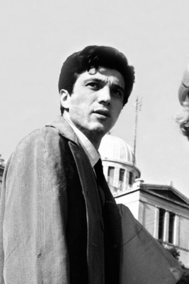 Γιάννης Φέρτης as Antonis in Όνειρα γλυκά