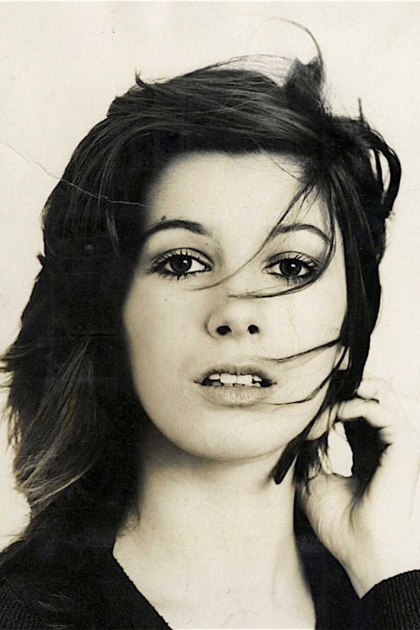 Stefania Casini as Desideria in Lontano da dove
