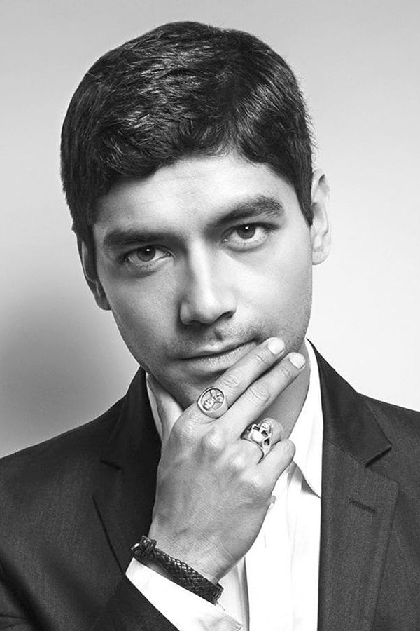 Christian Vázquez as Martín in Between Walls