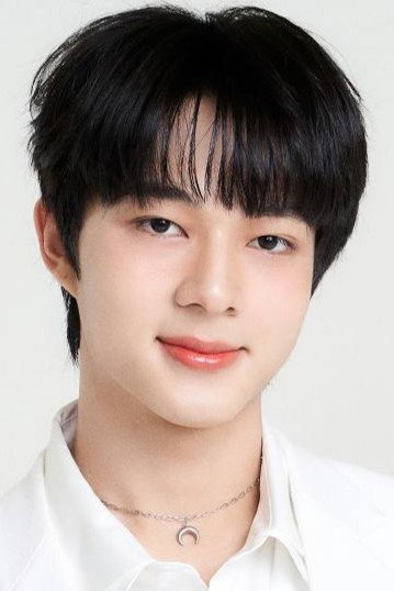 ชวรินทร์ เพริศพิริยะวงศ์ as Self in Running Man Thailand