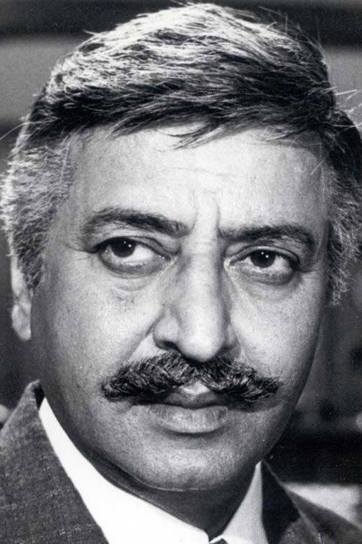 Pran Sikand as Deepak in Ek Kunwari Ek Kunwara