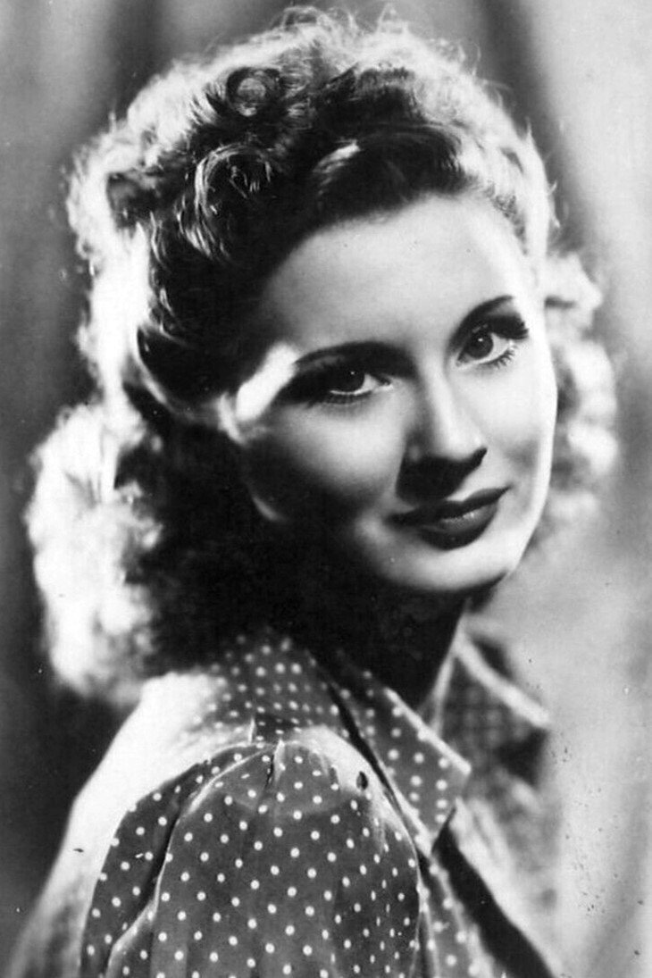 Joy Shelton as Elizabeth Curtis in Impulse