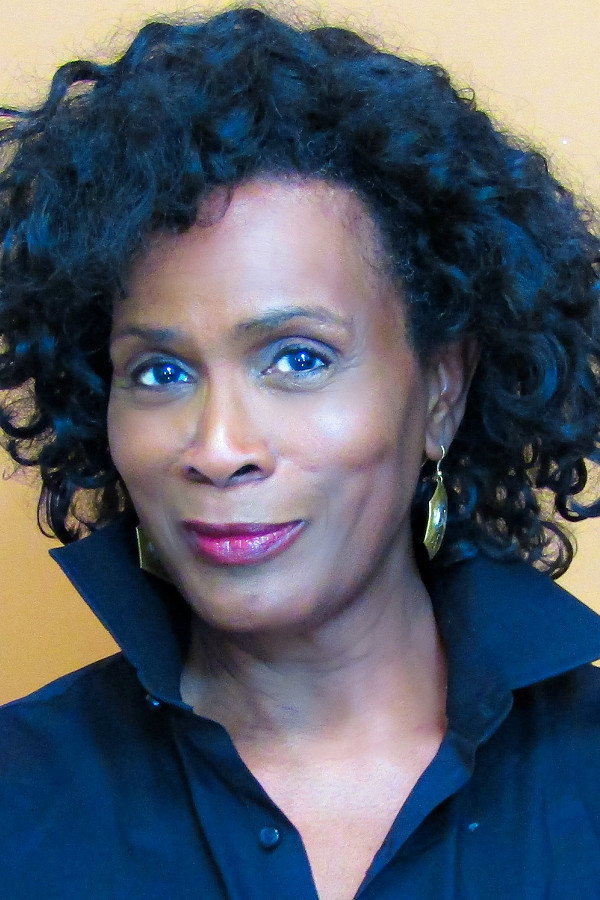 Janet Hubert as Mignon Pappion in King Ester