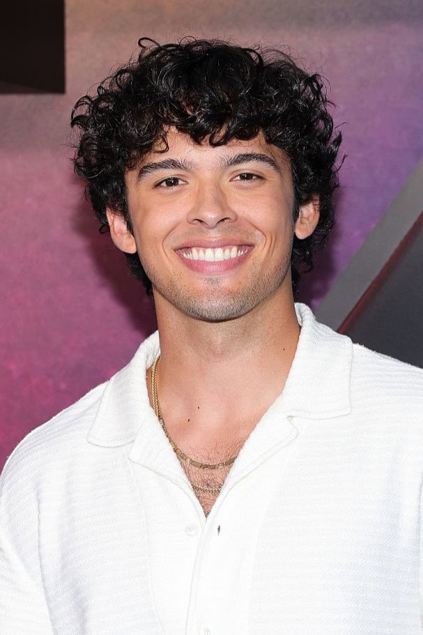 Alexandro Byrd as Luis in Locker Diaries: Descendants