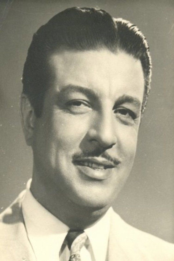 Anwar Wagdi as كمال in The Apple Seller