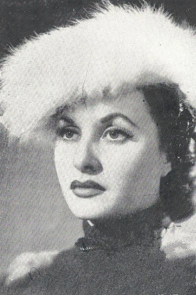 Mercedes Monterrey as Genevieve in Lo que cuesta vivir