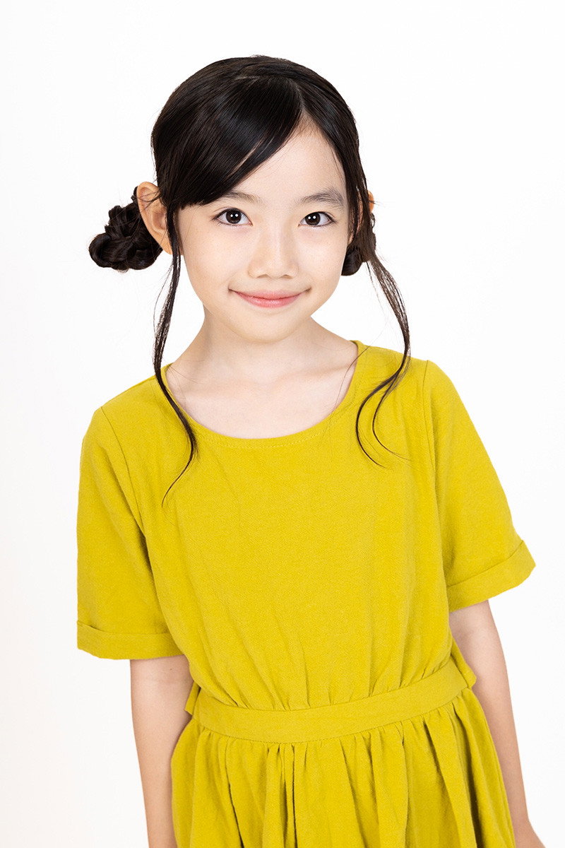 沖田絃乃 as Atropos in Kamen Rider Gotchard
