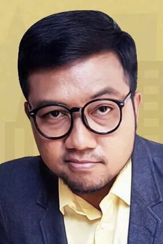 Andi Awwe Wijaya as Ojak in Check the Store Next Door